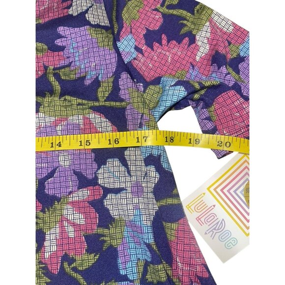 LULAROE Women's Size Small Lot of 3 Tees NEW WITH TAGS - Picture 6 of 16